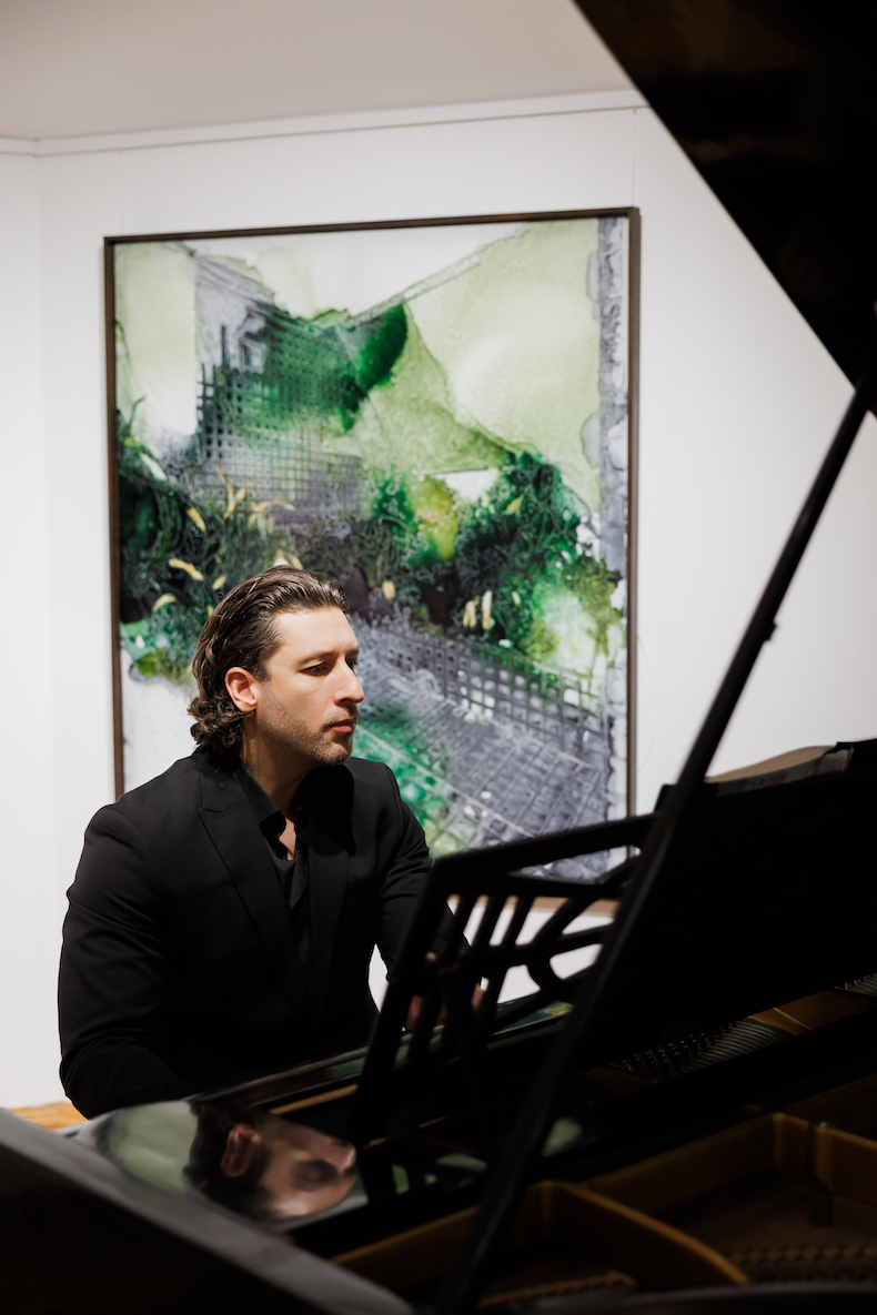 Дмитрий Сазонов Дмитрий Сазонов