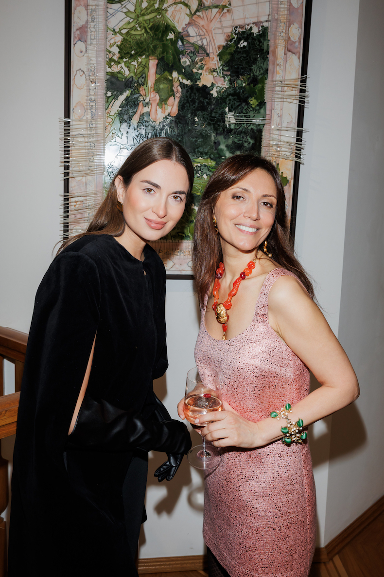 Кристина Левиева и Карина Ошроева Кристина Левиева и Карина Ошроева