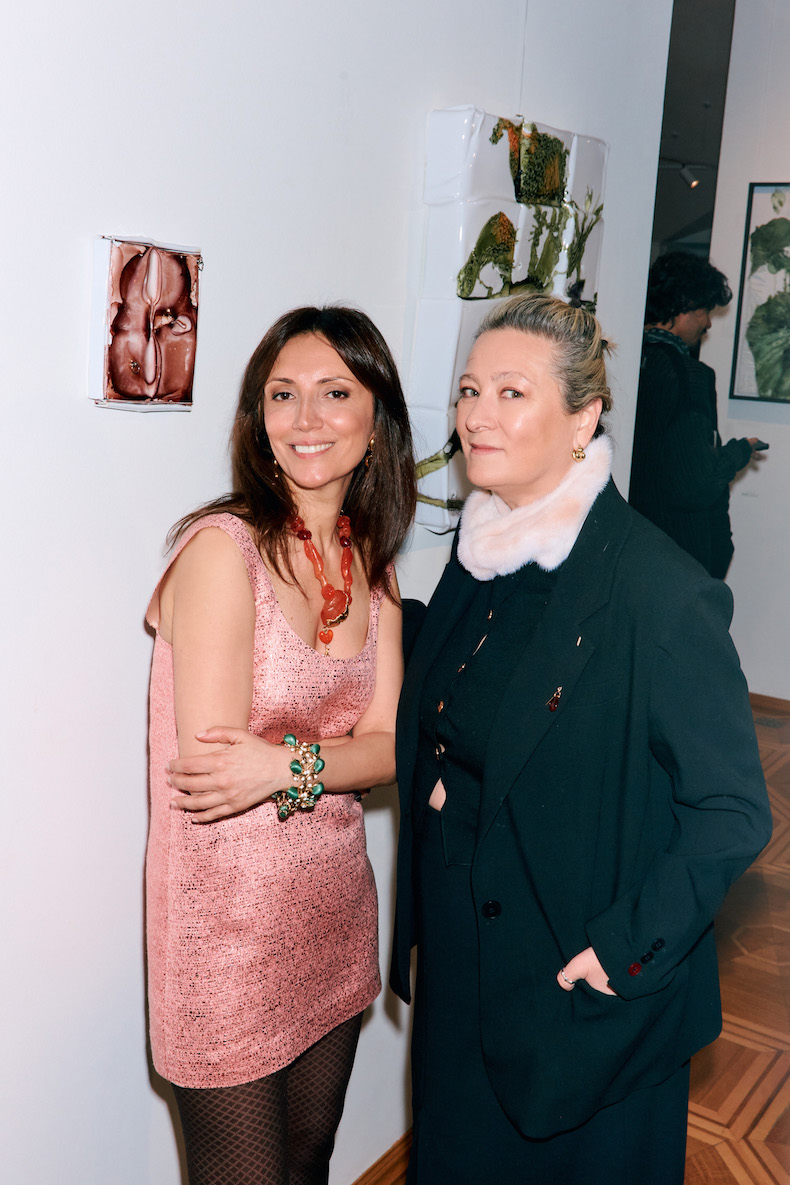 Карина Ошроева и Маша Федорова Карина Ошроева и Маша Федорова