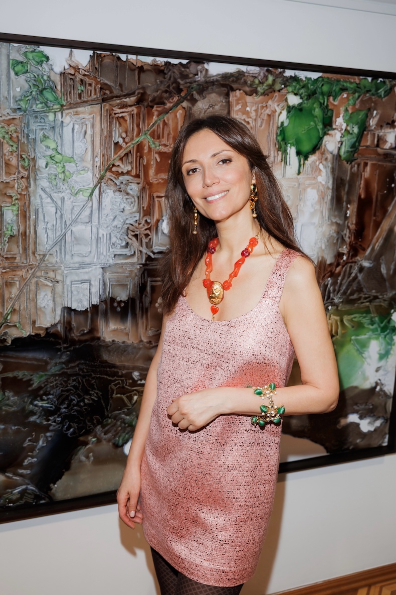 Карина Ошроева, The Vanderlust