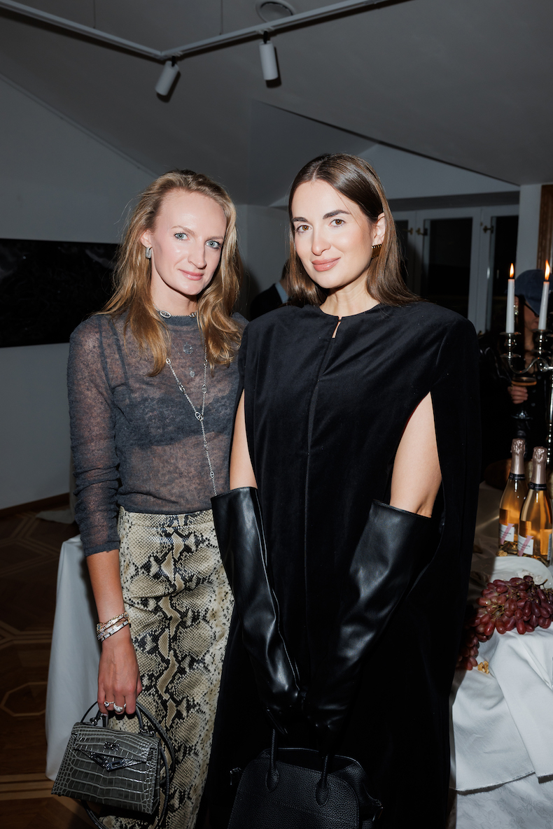 Анна Шторм и Кристина Левиева Анна Шторм и Кристина Левиева